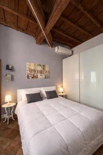 Navona Fox House 2 - 4