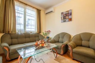 Central and Cozy 1BDRM Apt. - 5