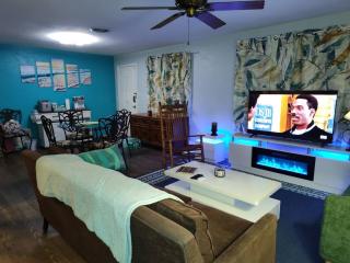 Coastal Comfort Near all the Action in Daytona - 7