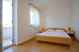 Apartment sleeps 4 near the beach - 7