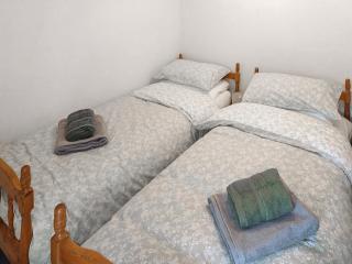 Edward Terrace Cottage - 1