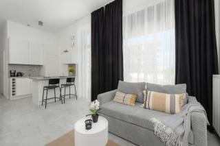 Nowoczesne Apartamenty Typu Studio z Parkingiem by Noclegi Renters - 9