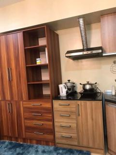 Cozy Studio with Pool and Netflix at Cebu IT Park - 1