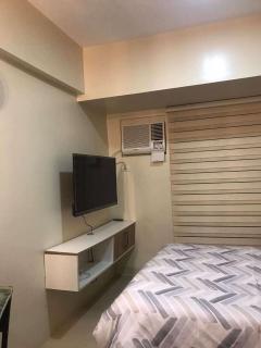 Cozy Studio with Pool and Netflix at Cebu IT Park - 7