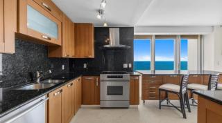 Luxury Waterfront Escape - 2