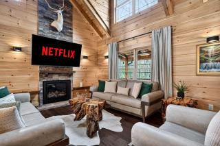 Spacious family cabin with game room and backyard - 2