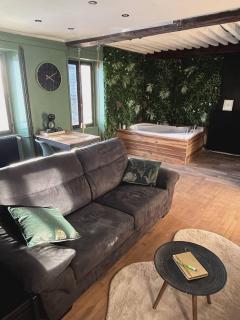 Romantic love room house - 6