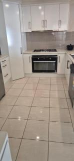 Master bedroom near airport - 3