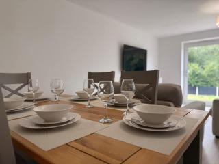 Low Street Escape 3 Bed, Sleeps 9, Gated Drive, WiFi, Contractors - 3