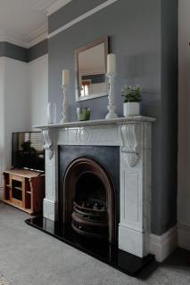 Restful Harbourside Apartment with Garden - 3