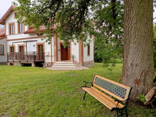 Apartamenty LOS NOBLES w spokojnej okolicy w pobliżu jeziora - 1