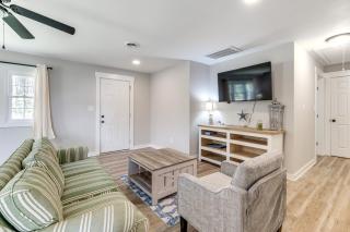 Peek-A-Boo Water Views! Port Haywood Home with Yard - 6