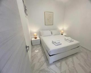 Lussuoso trilocale con terrazza e spiaggia 150 mt - 8