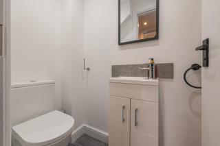Ascot Grange Hotel & Apartments - 2