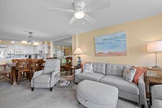 Sunset Haven 3 BR Condo in a Gated Beach Community - 8