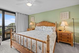 Sunset Haven 3 BR Condo in a Gated Beach Community - 2