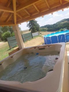 Gîte en campagne des crêtes avec piscine et jacuzzi - 1