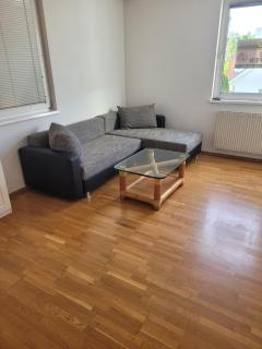 Grosse Monteur und Arbeiterwohnung fuer Firmen bis 8 Personen 3 Schlafzimmer - 2