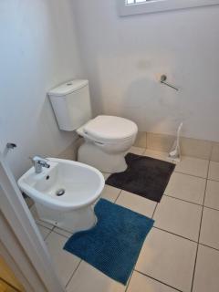 Master bedroom near airport - 2