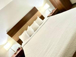 Ramada by Wyndham Effingham - 1