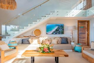 Suxury Villa in Bora Bora Superb Location - 3