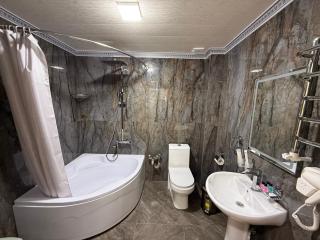 Ayvon Guesthouse - 4