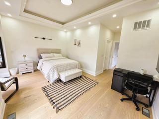 Luxury House with Open Living Space - 2