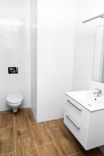 Apartment Quiet Street 11, 4E - 1