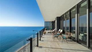 Modern Oceanfront Living - 7