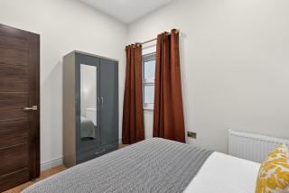 Central Belfast Apartments - The Graduate Collection - 1