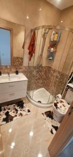 Spacious 2BR Apartment with Stunning Pool View & Secure Access - 1
