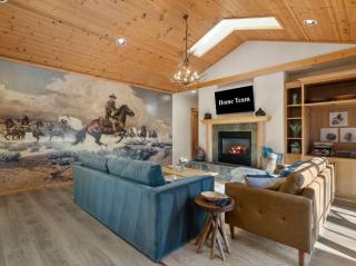 New Build Walk to Sisters Arcade Peloton Fire Pit - 5