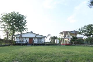 Silver Oak Estate - Luxury Farm Villa - 7
