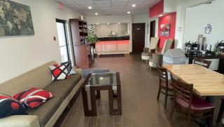 Ramada by Wyndham Effingham - 7