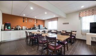 Ramada by Wyndham Effingham - 0