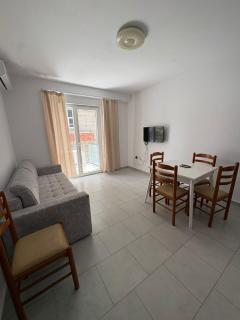 Jozef Apartments rana e hedhun shengjin - 2