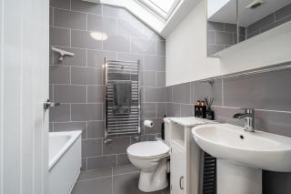 Seaside Cottage Escape in Paignton - Sleeps 4 - 3