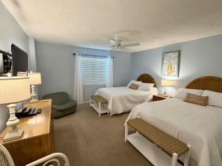 504 Surf Dweller by Alicia Hollis Realtor Rentals - Open March 16th Week - 2