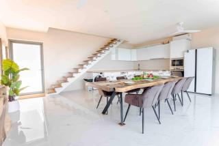 Sunset Hill - Seasunsetjungle view - 1