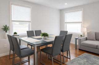 Coastal Stay Newer Modern 3BR 2BA Free Parking Walk to Swampscott Beach - 5