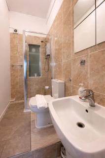 Stay in the heart of Soho - London - 7