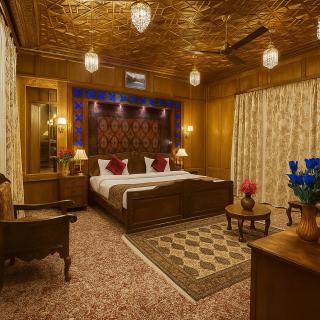 Imperial Group Of Houseboats - 3