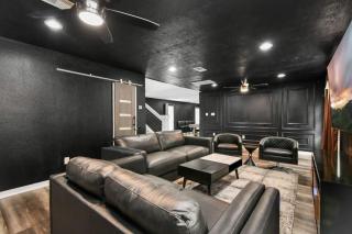 2King Suites HeatedPool Arcade and Pickleball - 4