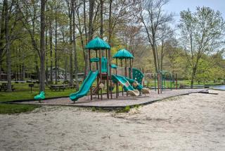 Walk to Locust Lake - Poconos Home w Fire Pit - 7