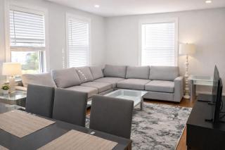 Coastal Stay Newer Modern 3BR 2BA Free Parking Walk to Swampscott Beach - 6