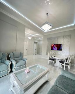 2BR City Center Apartment with Balcony & Views - Jerewan - 9