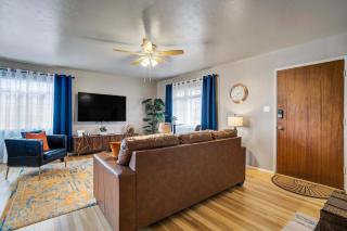 Fairway Bungalow Pet-Friendly w Enclosed Yard - 2