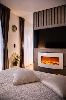 Serenity - Stylish studio apartment with Parking garage, Flex check in - 8