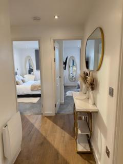 Luxury Residences l Quiet, Professional Stay l 1B l L - 9