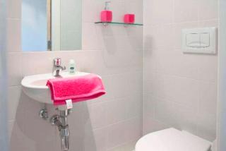 Student Only Classic Ensuite Plus at Edinburgh College Residence - 3